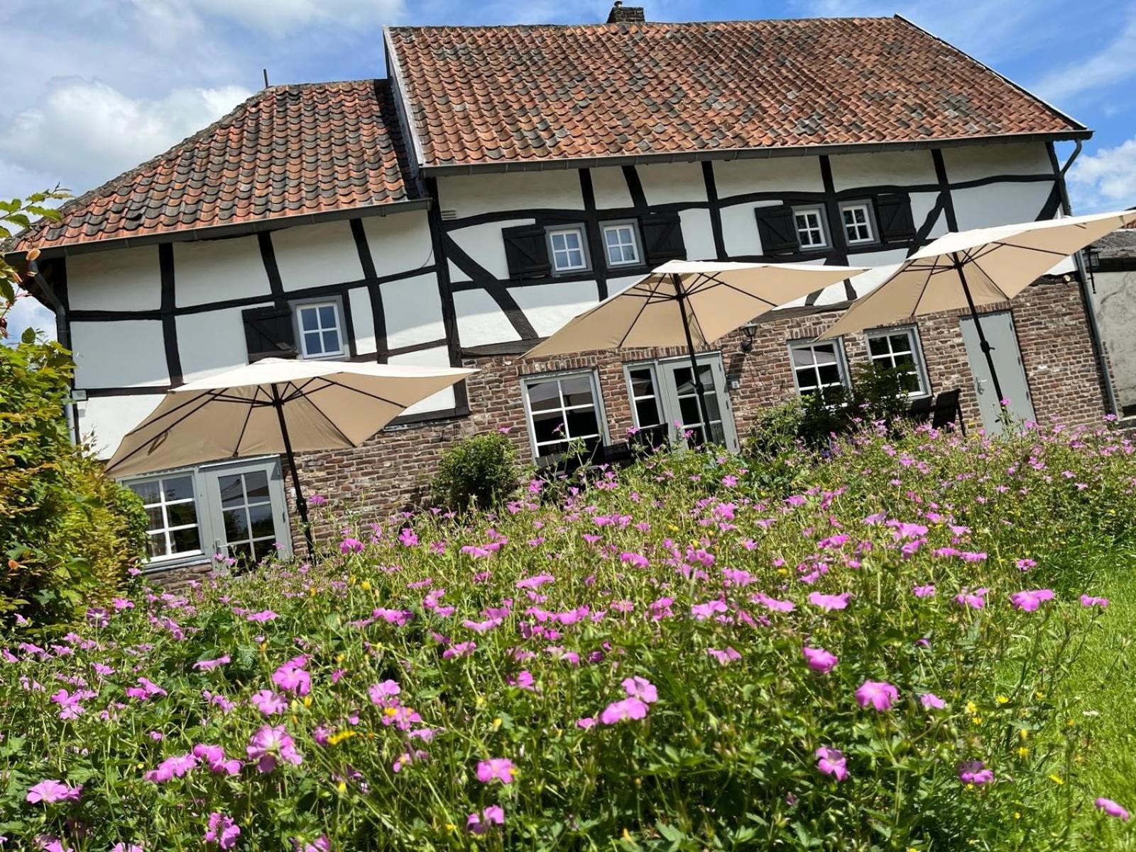 Vakantiewoningen 'Hoeve De Witte Olifant' 누르빅 외부 사진